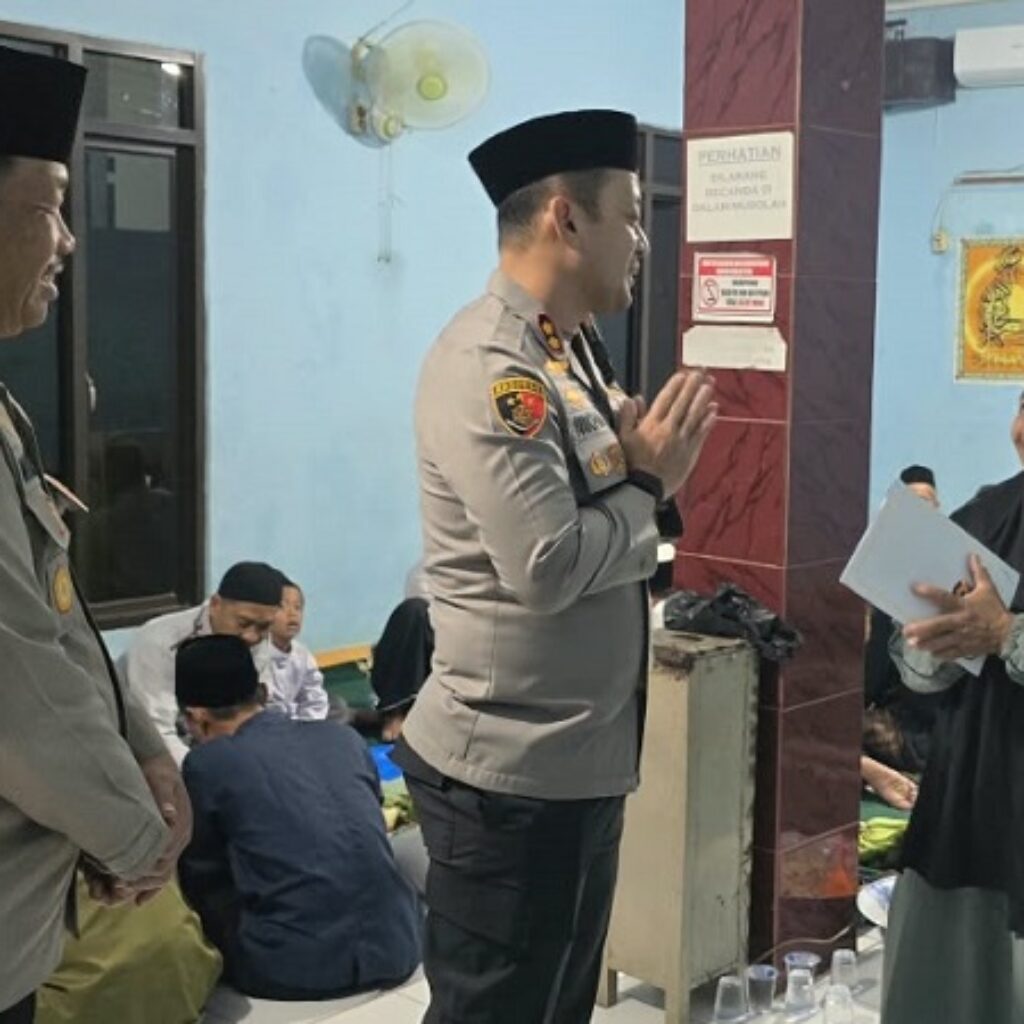 Bi Heni, ART Lansia Asal Bogor Dapat Umrah Gratis dari Kapolri, Kapolres Beri Tali Asih