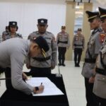 Kapolres Ketapang Pimpin Pelantikan Kabag Log dan Sertijab Dua Kapolsek