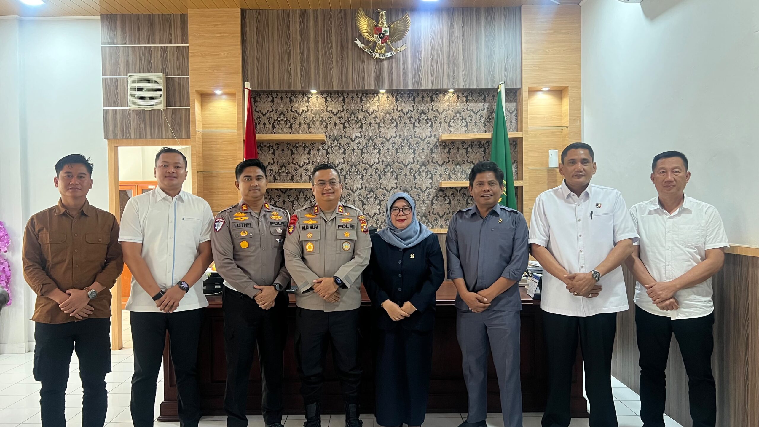 Kapolres Rokan Hilir dan Ketua PN Rohil Perkuat Sinergi Penegakan Hukum, Bahas Implementasi KUHAP Baru