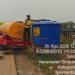 Kemarau Melanda Banjar, Kementerian PU Salurkan 12.000 Liter Air Bersih untuk Warga