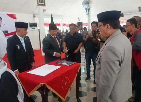Bupati Lebak Hasbi Jayabaya Lantik Halson Nainggolan sebagai Sekda Definitif