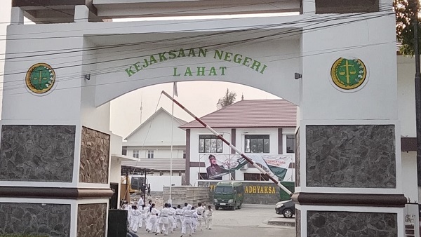 Dugaan Pemotongan Dana BOS