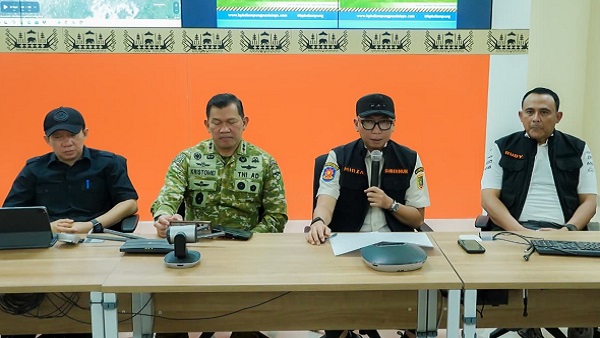 Erupsi Anak Krakatau, Gubernur Lampung Imbau Warga Waspada dan Ikuti Informasi Resmi
