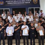Kasat Narkoba Polres Sarolangun Wakili Polda Jambi Terima Apresiasi DJBC Sumatera Bagian Timur