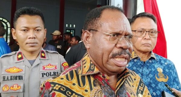 Pemkab Nabire Relokasi Pedagang Pantai ke Taman Gizi, Panggung Lama Dibongkar