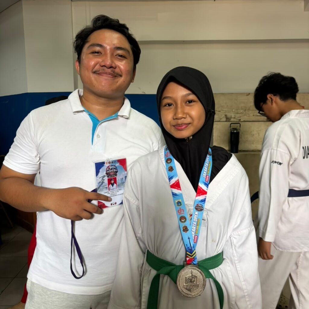Siswa SDIT BMUQ Kota Bekasi Raih Emas dan Perak di Jakarta Open Championship 2026