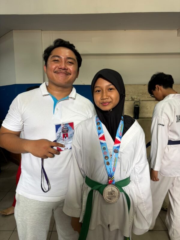 Siswa SDIT BMUQ Kota Bekasi Raih Emas dan Perak di Jakarta Open Championship 2026