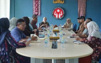 Ketua Dekranasda Lampung Purnama Wulan Sari Mirza memimpin rapat kerja sama dengan pelaku usaha kuliner lokal di Bandar Lampung.