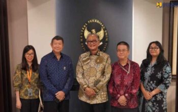 Menteri PU Dody Hanggodo menerima Hashim Djojohadikusumo membahas pembangunan infrastruktur hijau di Jakarta.