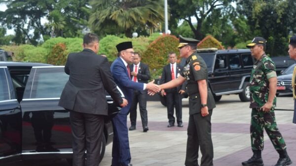 Perdana Menteri Malaysia kunjungi TMPNU Kalibata didampingi Brigjen TNI Rano Tilaar