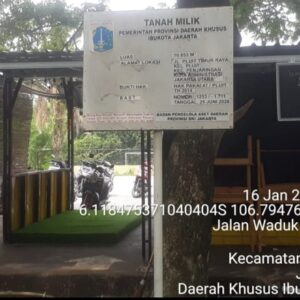 Loksem Waduk Pluit masih berdiri kokoh di atas lahan milk Pemprov DKI Jakarta