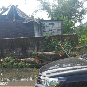 Gubernur Sulsel Sulsel Instruksikan Pemenuhan Bantuan ke Korban Terdampak Angin Kencang