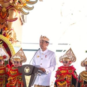 Menteri Basuki Dampingi Presiden Jokowi Resmikan Penataan Kawasan Pura Besakih