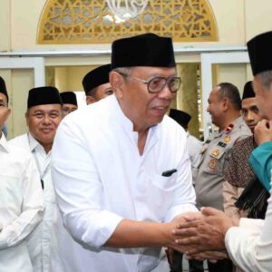 Safari Ramadan, Wali Kota Benyamin Ajak untuk Segerakan Bayar Zakat