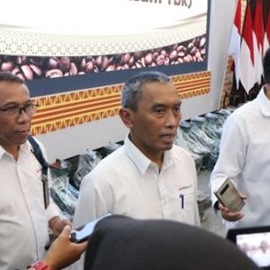 Bantuan CSR, Pemprov Lampung terima Bantuan Mesin Pengolahan Kopi dari PT.Bukit Asam Tbk