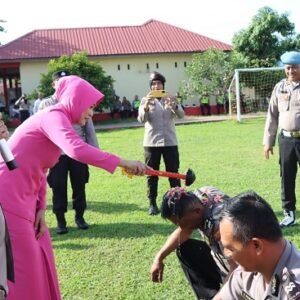 Kapolresta Deli Serdang Pimpin Upacara Kenaikan Pangkat Personil Polri dan ASN Polresta Deli Serdang
