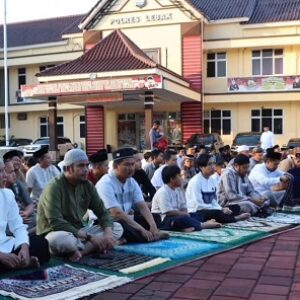 Polres Lebak Gelar Sholat Ied dan Pemotongan Hewan Qurban di Mapolres Lebak