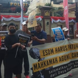Tolak PT. Tambang Mas Sangihe di Sulut, Ratusan Warga Berdemo di Mabes Polri