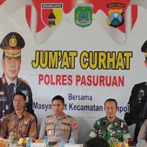 Sebagai Ajang Curhat, Kapolres Pasuruan Menggelar Jum’at Curhat Bersama Masyarakat