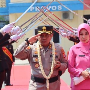 Polres Lebak Gelar Apel Satuan dan Farawell Parade Sambut Kapolres Lebak yang baru