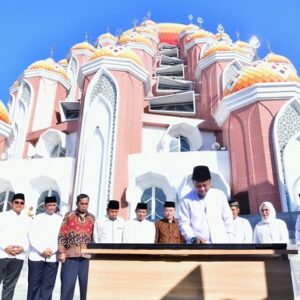 Diresmikan Gubernur Sulsel, Masjid Kubah 99 Asmaul Husna jadi salah satu Masjid unik di Indonesia