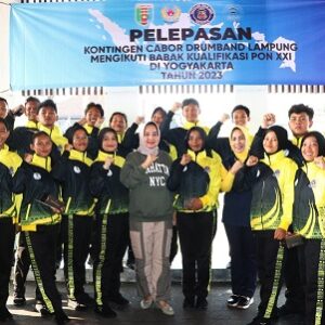 Ikuti Event Kejuaraan, Ketum PDBI Provinsi Lampung Lepas Kontingen Kualifikasi PON Cabor Drumband di Yogyakarta
