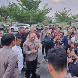 Kapolda pastikan anggotanya tidak ada yang pijak tempat ibadah di Mesjid Raya Sumbar