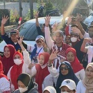 Sambut HUT ke 78 RI, Ketua DPRD Makassar ikuti Jalan Sehat bersama masyarakat