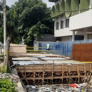 Sudah dipasang Garis Kuning, Proyek Jembatan Ilegal masih tetap berjalan