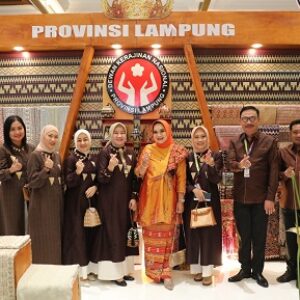 Pameran Kriya Nusa 2023, Pemprov Lampung Raih Juara 1 Katagori Penataan stand dengan Produk Terbaik