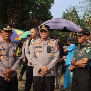 Kapolres Sukabumi pantau dan awasi kegiatan kampanye pemilihan Kepala Desa
