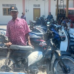375 Warga Desa Bajo Terima Bantuan Beras dari BAPANAS