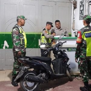 Antisipasi Gangguan Kantibmas TNI-POLRI melaksakan Patroli Dialogis