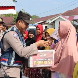 Bentuk Kepedulian, AKABRI Angkatan 91 bagikan Bantuan Sosial pada masyarakat 