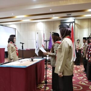 Kukuhkan Saka POM, Wakil Wali Kota Makassar Ajak Pramuka Ikut Awasi Peredaran Obat dan Makanan 