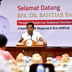 Kepala OJK bersama Pj Gubernur Sulsel bertemu bahas literasi keuangan dan ekosistem bisnis budidaya Pisang