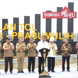 Menteri Basuki Dampingi Presiden Jokowi Resmikan Tol Indralaya-Prabumulih dan Flyover Patih Galung, Tingkatkan Perekonomian di Sumsel