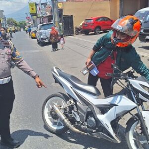 Sat Lantas Polres Garut Polda Jabar Tindak Pelanggar Pengguna Knalpot Tidak Standar Pabrik