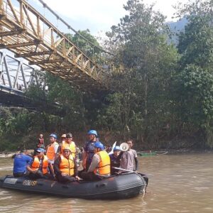 Terkait limbah sampah pantai Loji dan Cibutun, Bupati Sukabumi bersama Forkopimda laksanakan susur sungai