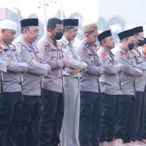 Atasi masalah kekeringan, Kepolisian Daerah Sumatera Selatan gelar salat istisqa
