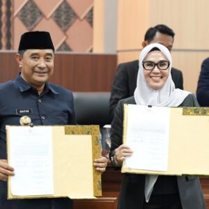 Seluruh Fraksi DPRD Sulsel setuju atas jawaban Pj Gubernur Sulsel, Ranperda tentang APBD TA 2024 ke tahap pembahasan