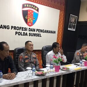 Kabid Propam Polda Sumsel buka acara pembinaan dan pemulihan profesi anggota Polri