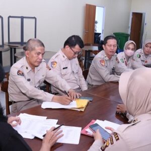Jelang Puncak HUT KORPRI ke-52 PNS Polda Sumsel Gelar Rapat Persiapan di Lounge Ampera Palembang