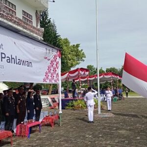 Peringatan Hari Pahlawan di Kabupaten Toba diawali Upacara di Makam Raja Sisingamangaraja XII
