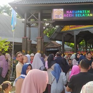 Hari ke 8 Anjungan Aceh Selatan masih meludak dan antri