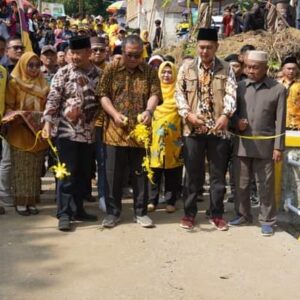 Bupati Sukabumi Apresiasi Kemajuan Dan Kepemimpinan Visioner Desa Pasir Datar Indah Caringin