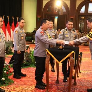 Kapolda Aceh Terima Penyerahan DIPA Untuk Satker Polda Aceh
