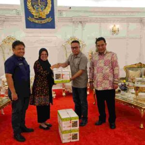 Sesuai Program Prioritas Presiden Jokowi, Pemprov Sulsel Bagikan Benih Cabai ke Kabupaten Kota