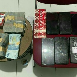 Polisi Tangkap 2 Pelaku Money Politik di Teling Manado