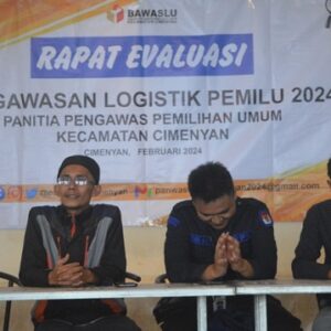 Evaluasi hasil pengawasan pendistribusian logistik, PAWASCAM Cimenyan Kabupaten Bandung gelar rapat
